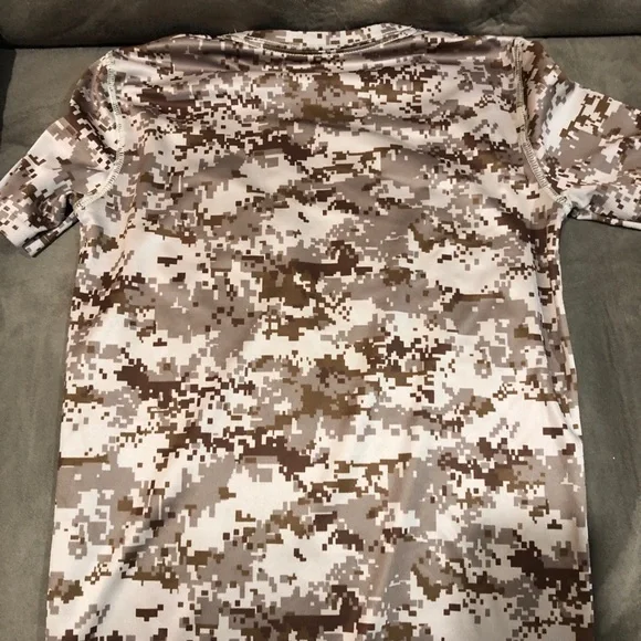 Cincinnati Reds Majestic Youth Medium 10/12 Camo Shirt Brown Tan - Picture 2 of 3